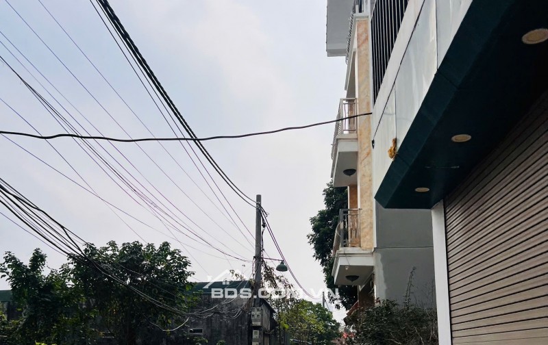 Bán nhà 3 tầng ngõ ô tô thông, diện tích 45m2 tại Ỷ La, Hà Đông Lh 0945255902